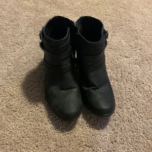 Black walking boots